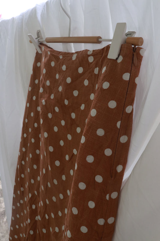 Brown polka midi skirt with slit