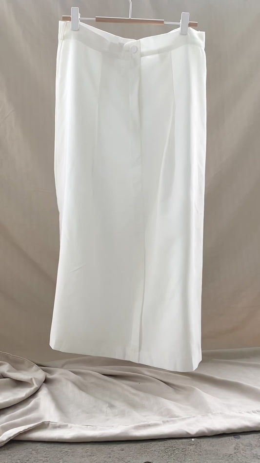 Simplicity midi skirt